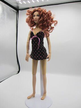 Madame Alexander Elan's "It" Girl Suzette Morgan 16" Alex Fashion Doll